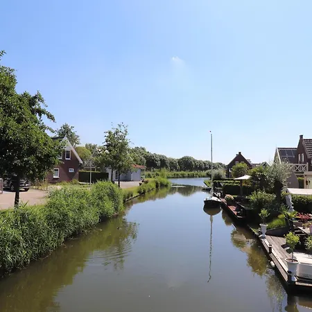Holiday home On The Water With Fishing Jetty *