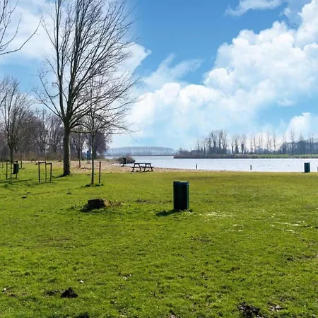Nyaraló In Zuytland Buiten With Fishing Platform *