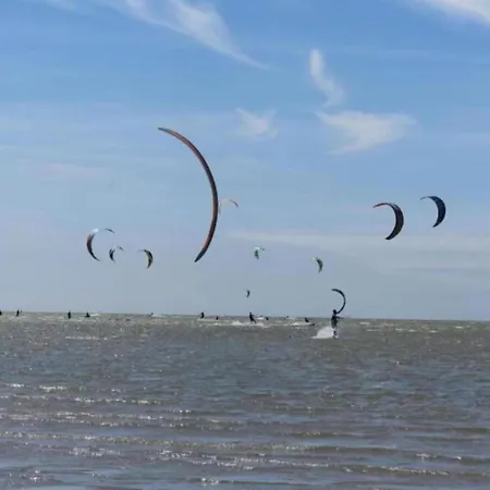 In Zuytland Buiten With Fishing Platform