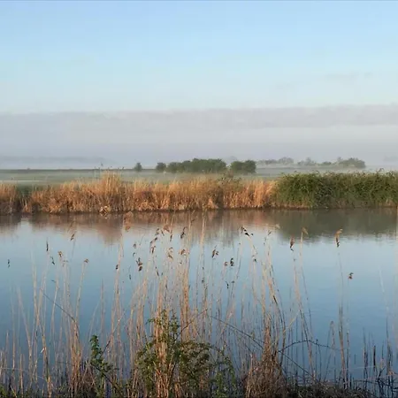 In Zuytland Buiten With Fishing Platform Simonshaven