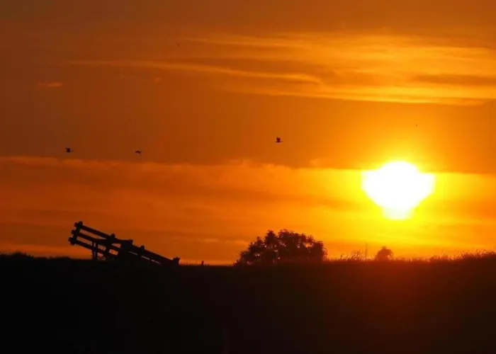 In Zuytland Buiten With Fishing Platform بيت للعطل *