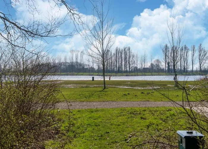 بيت للعطل In Zuytland Buiten With Fishing Platform Simonshaven